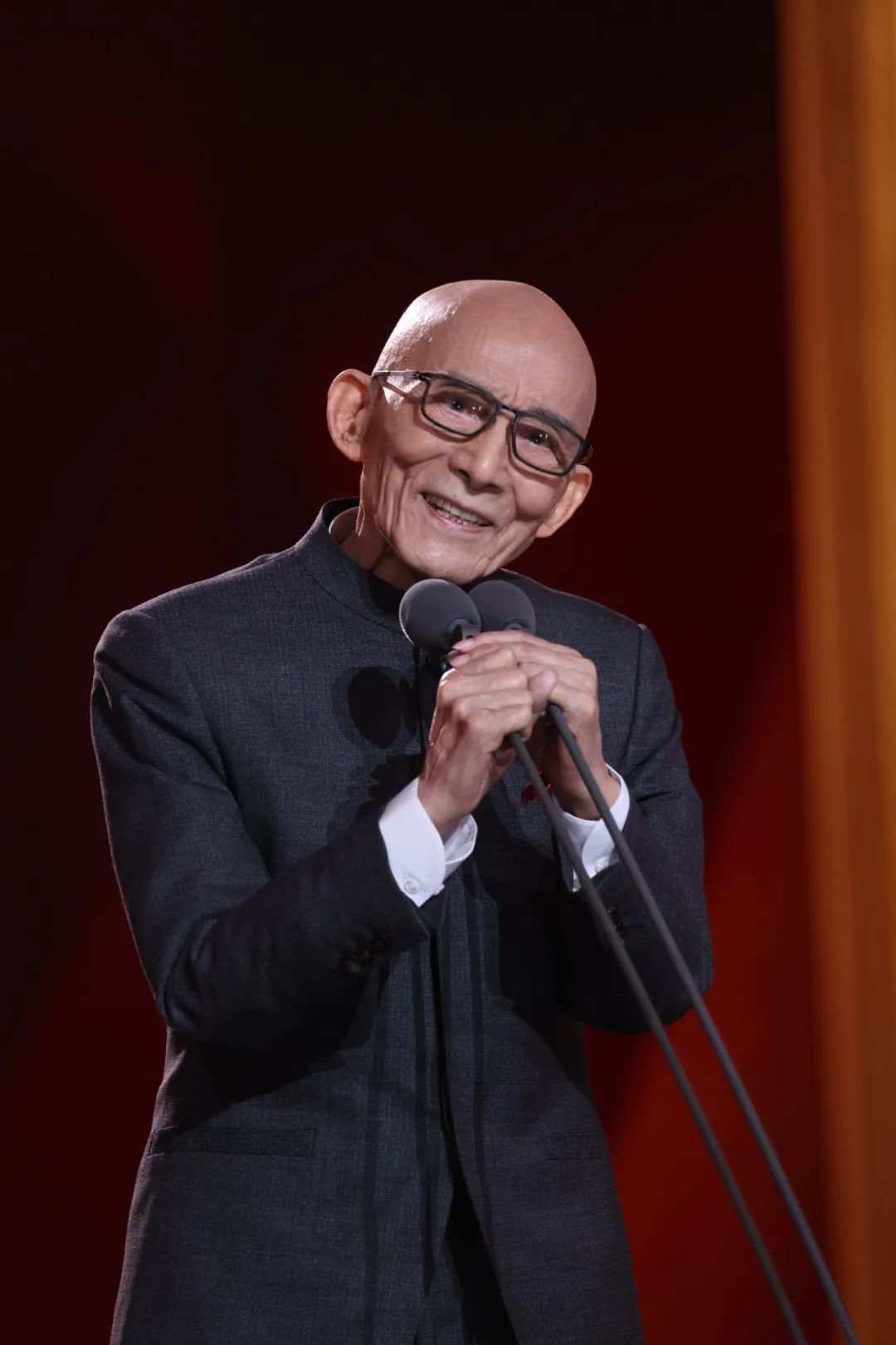 游本昌个人资料简介