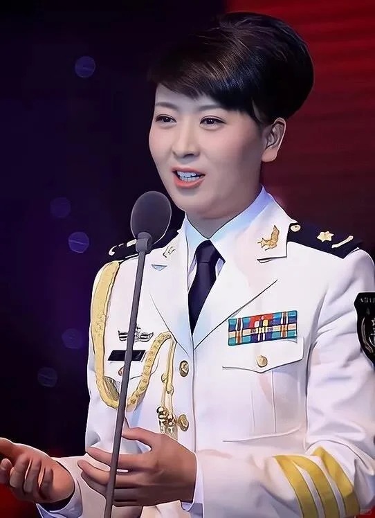 闫学晶个人资料