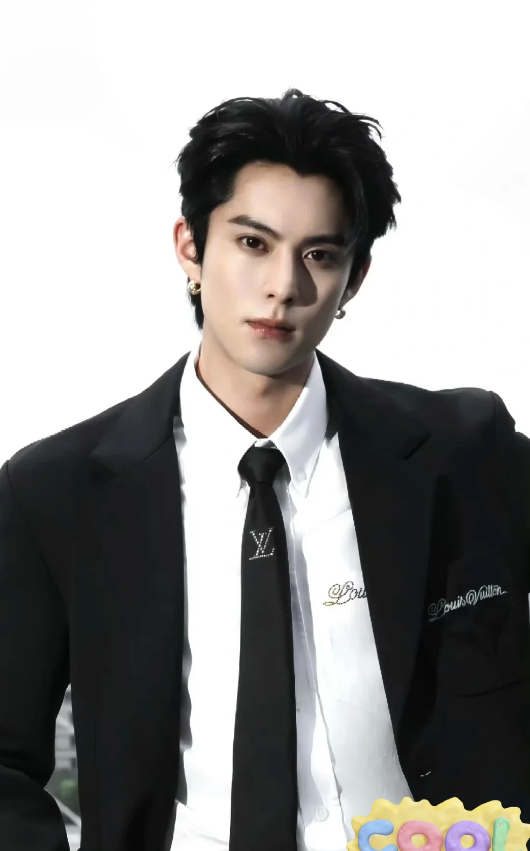 王鹤棣个人资料