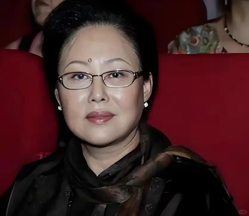 斯琴高娃个人资料