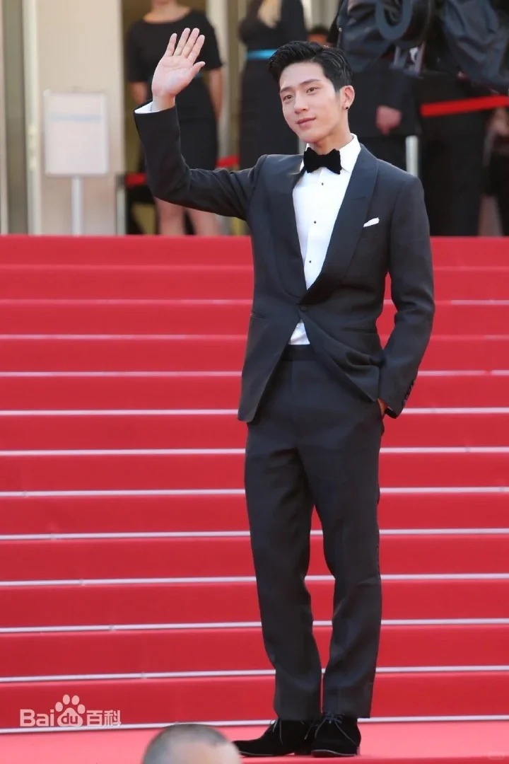 井柏然个人资料