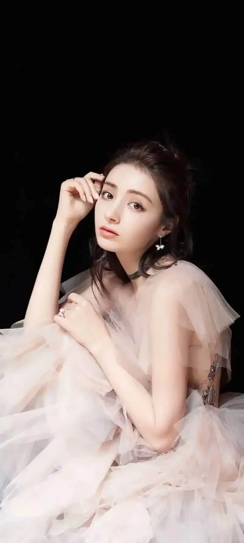 麦迪娜个人资料