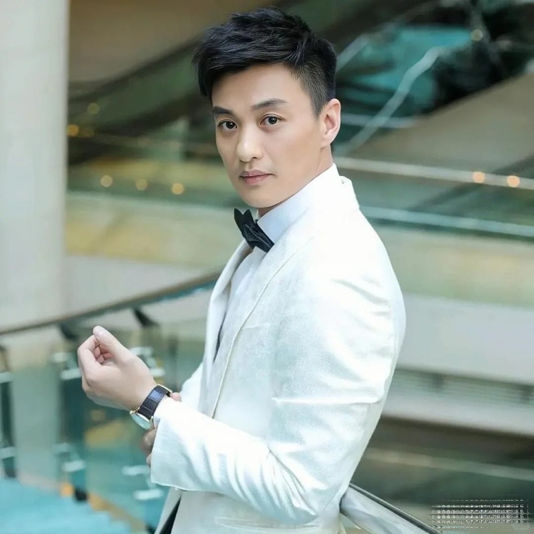 周一围个人资料