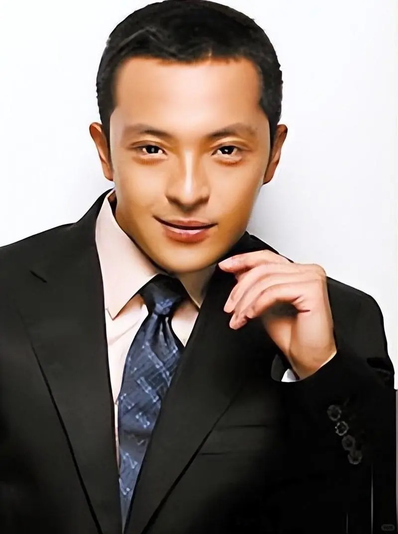 富大龙个人资料